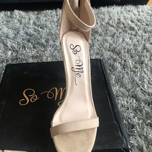 Nude heels size 7
